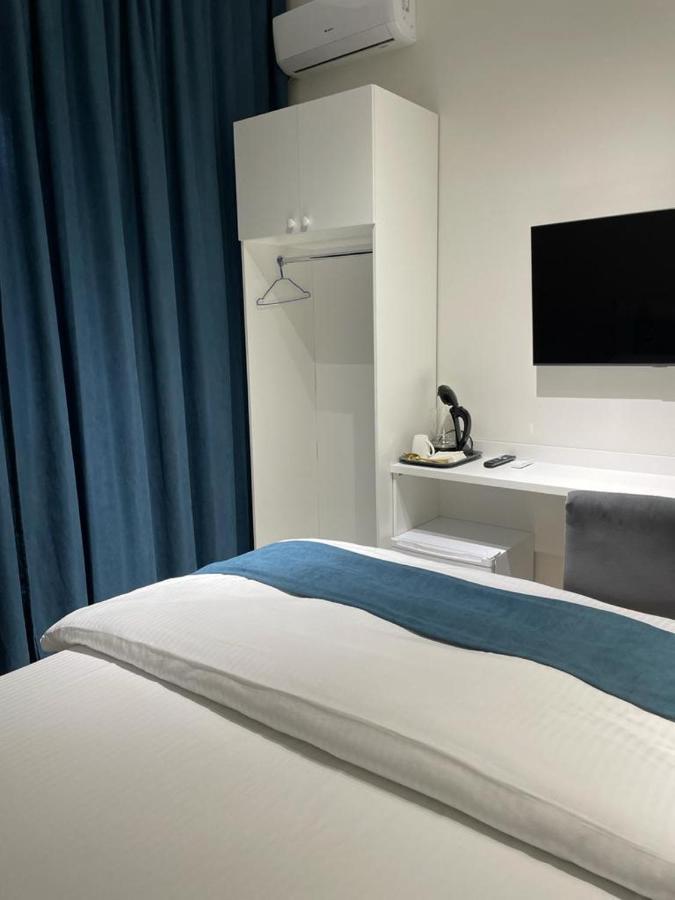 SB River Hotels Atyraū Eksteriør billede