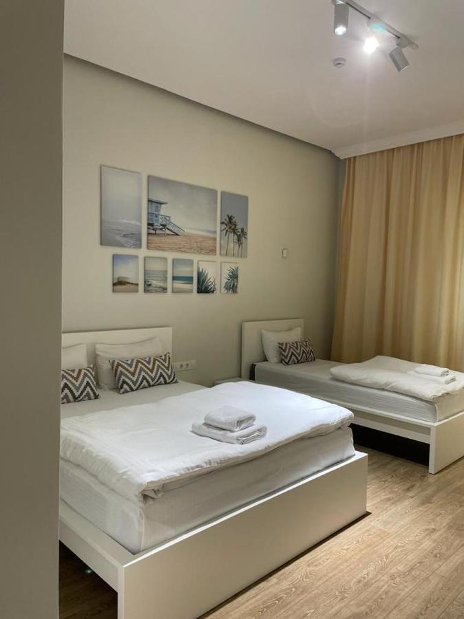 SB River Hotels Atyraū Eksteriør billede
